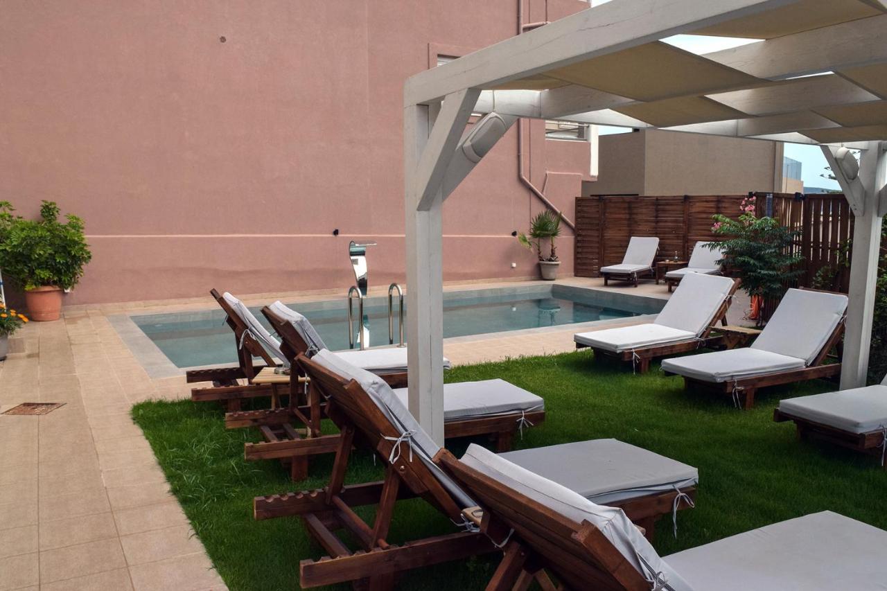 Mithos Premium Rooms Agia Marina Eksteriør billede
