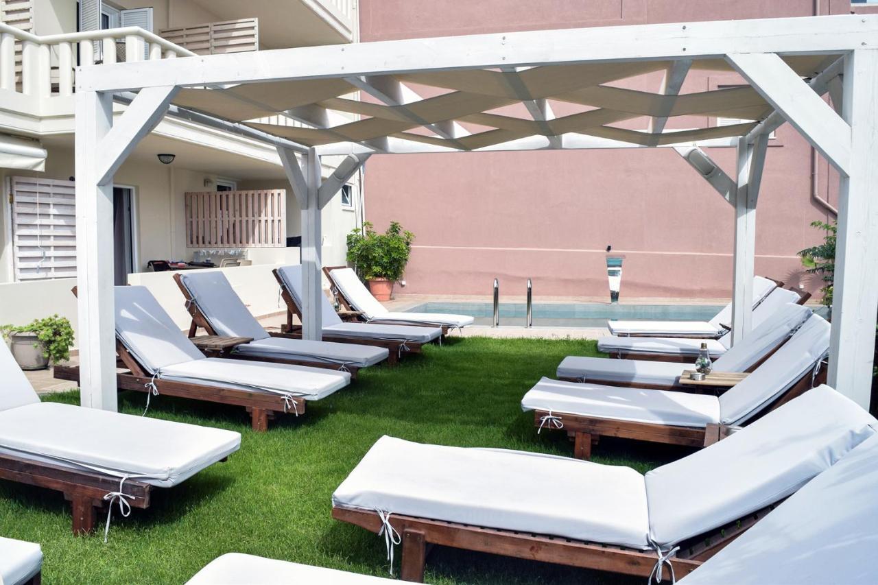 Mithos Premium Rooms Agia Marina Eksteriør billede